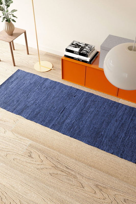 Your Bathroom is Boring – Here’s How to Fix It With a Rug